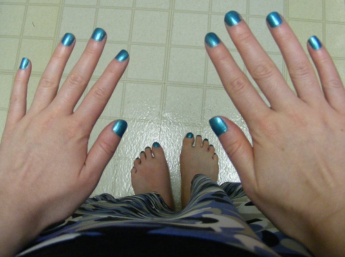 Blue Streak Nails